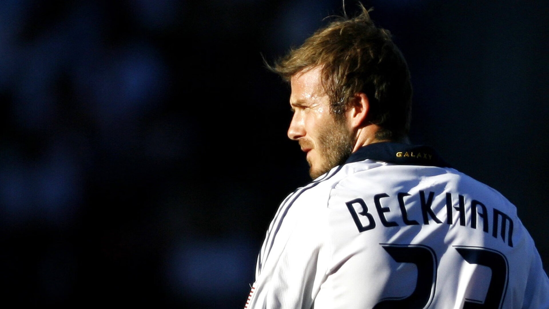 九游游戏中心-“青少年足球技能大赛激烈角逐，弘扬拼搏精神”，青少年足球实战智慧