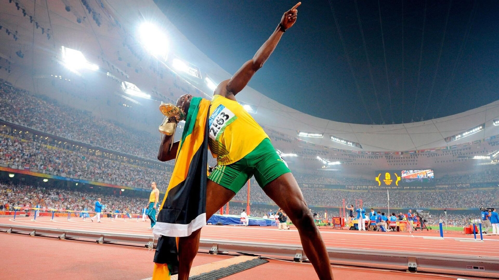 历史性碰撞：经典赛事回顾，历史性突破什么意思